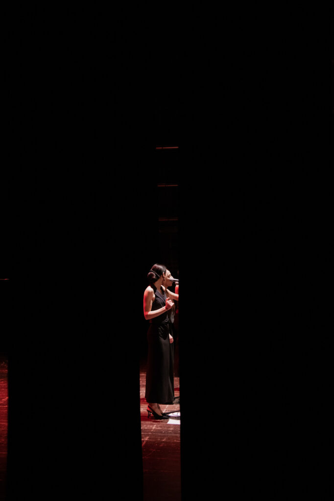 Donna-palcoscenico-teatro